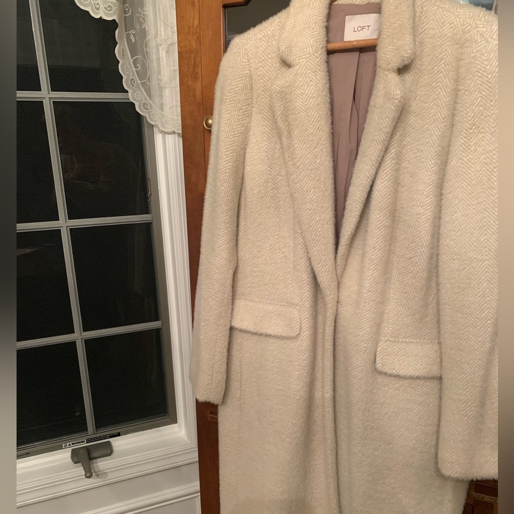 LOFT ❄️ Stunning Warm Long Coat